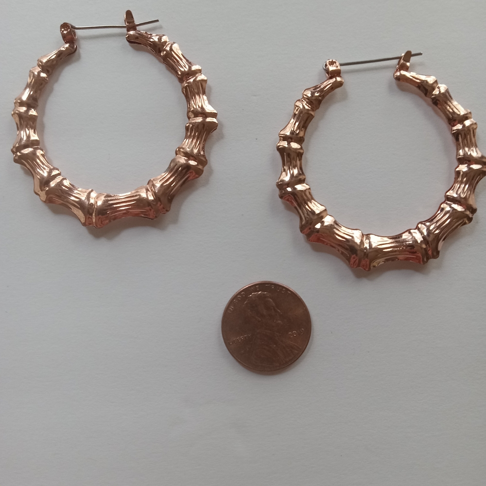 Chic Bamboo-Style Gold Hoop Earrings